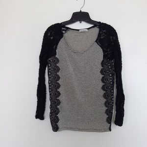 SMALL black white striped lace long sleeve blouse